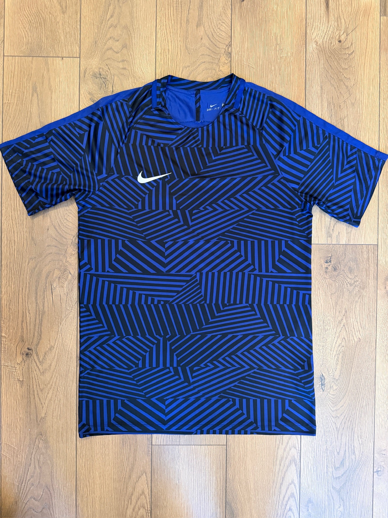 Nike Dri-Fit Chevron Stripe Shirt - Blue/Black
