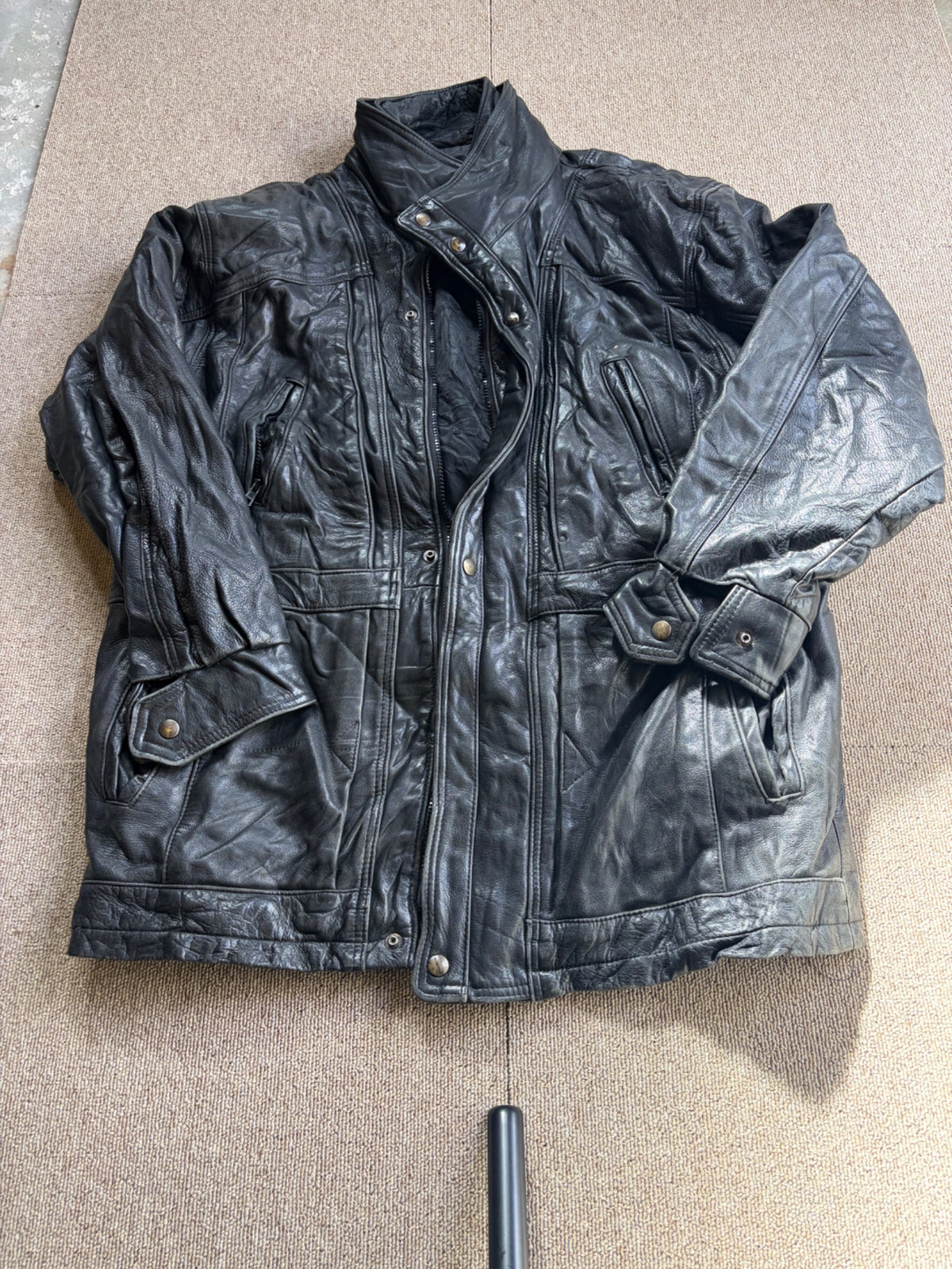 AMT-085 Front, closed