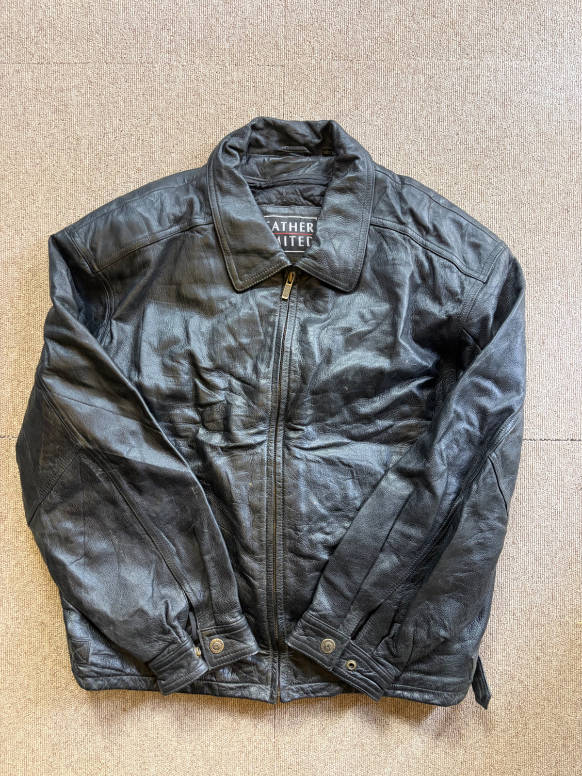 AMT-095 Front, closed