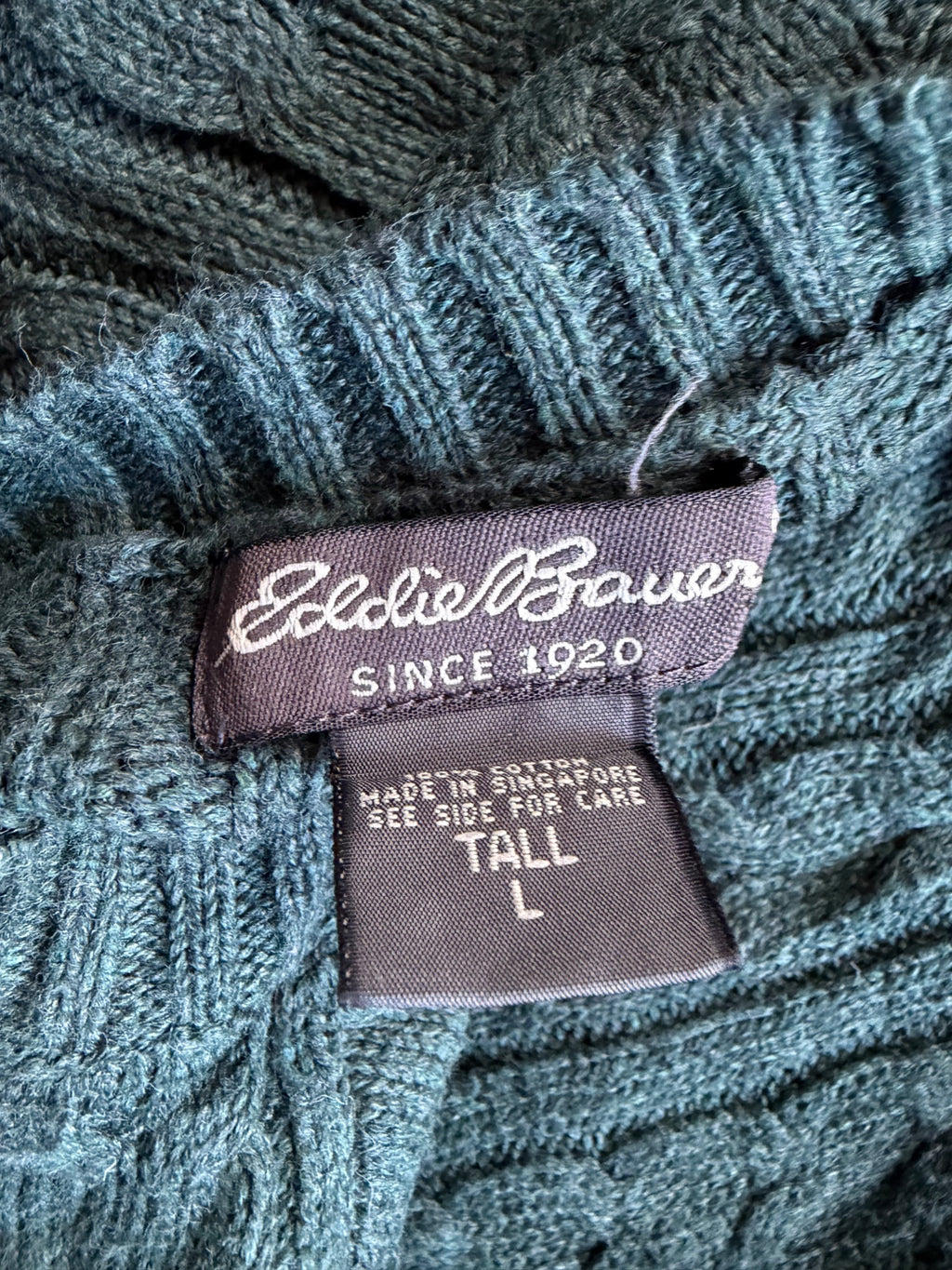 AMT-101 Neck label