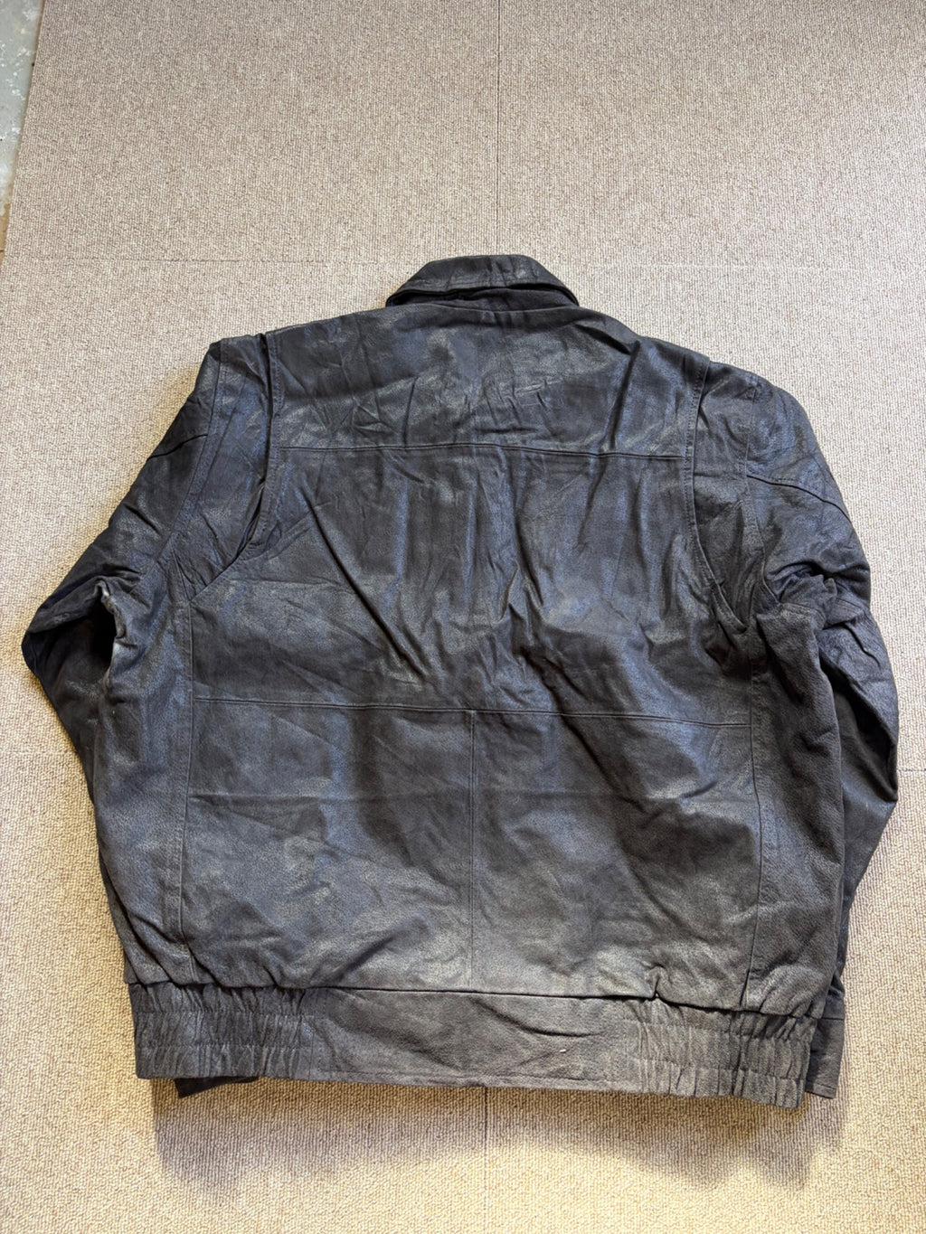 AMT-110 Back, flat