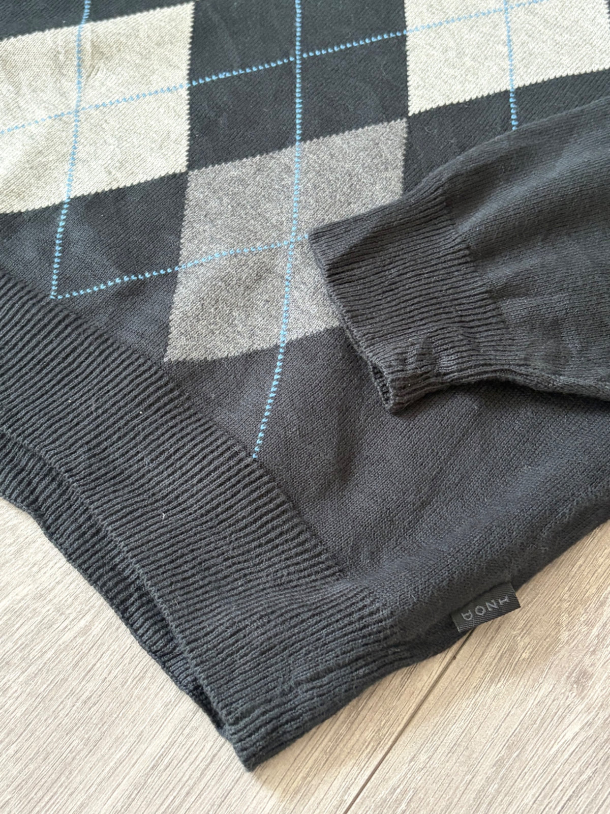 AMT-132 Cuff & hem