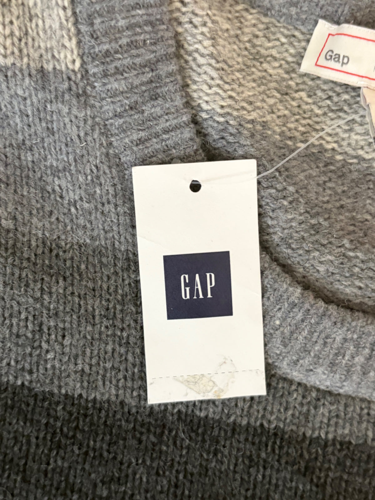 AMT-133 Neck label