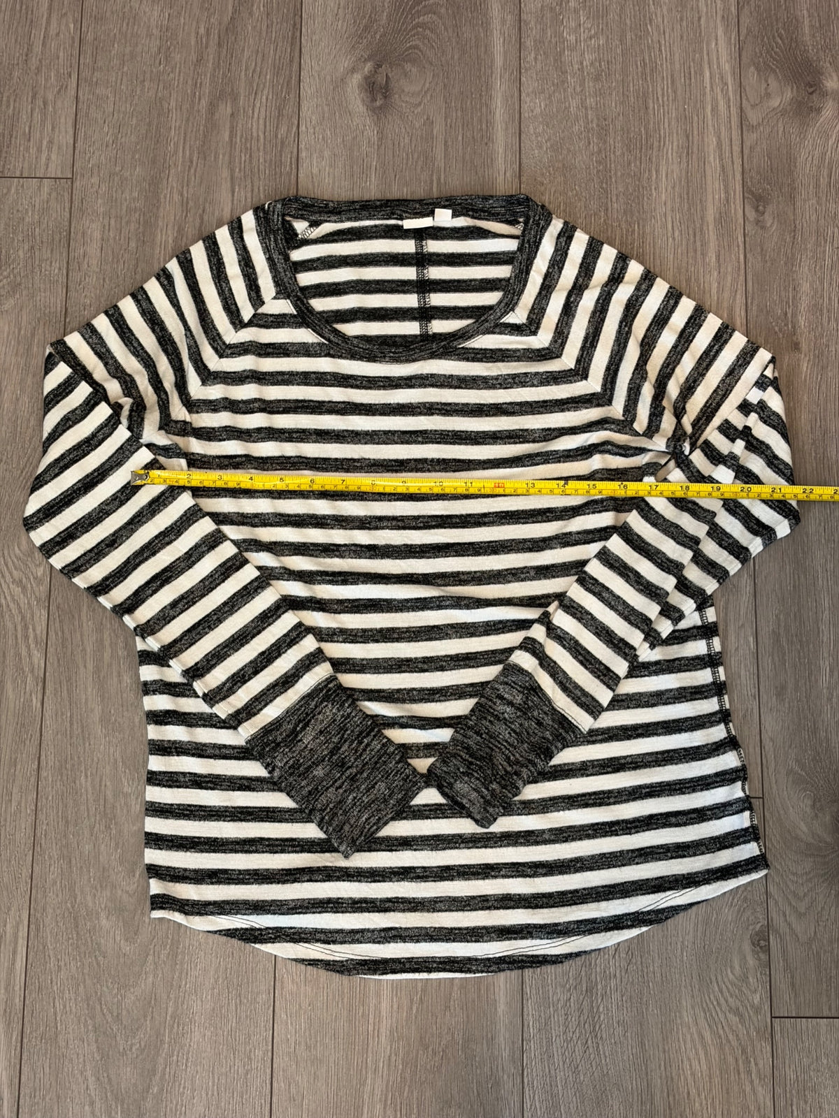 AMT-138 Neck label