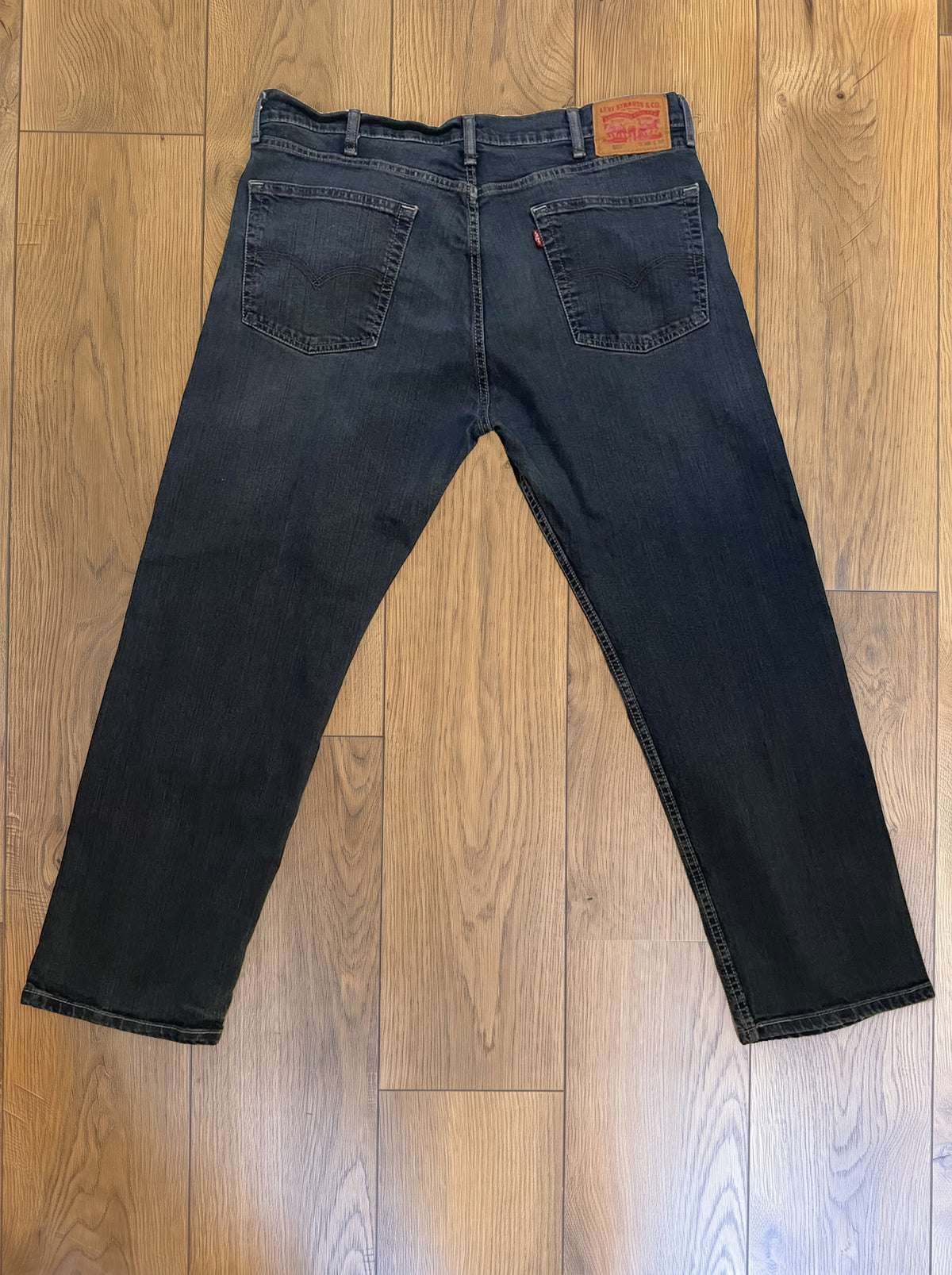 Vintage Levi's 505 jeans in dark indigo — back