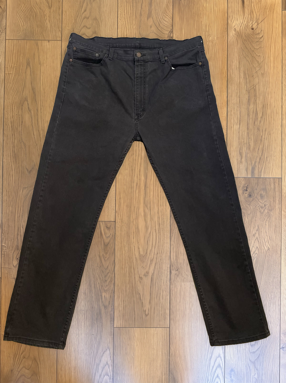 Vintage Levi's 505 jeans in washed black — detail