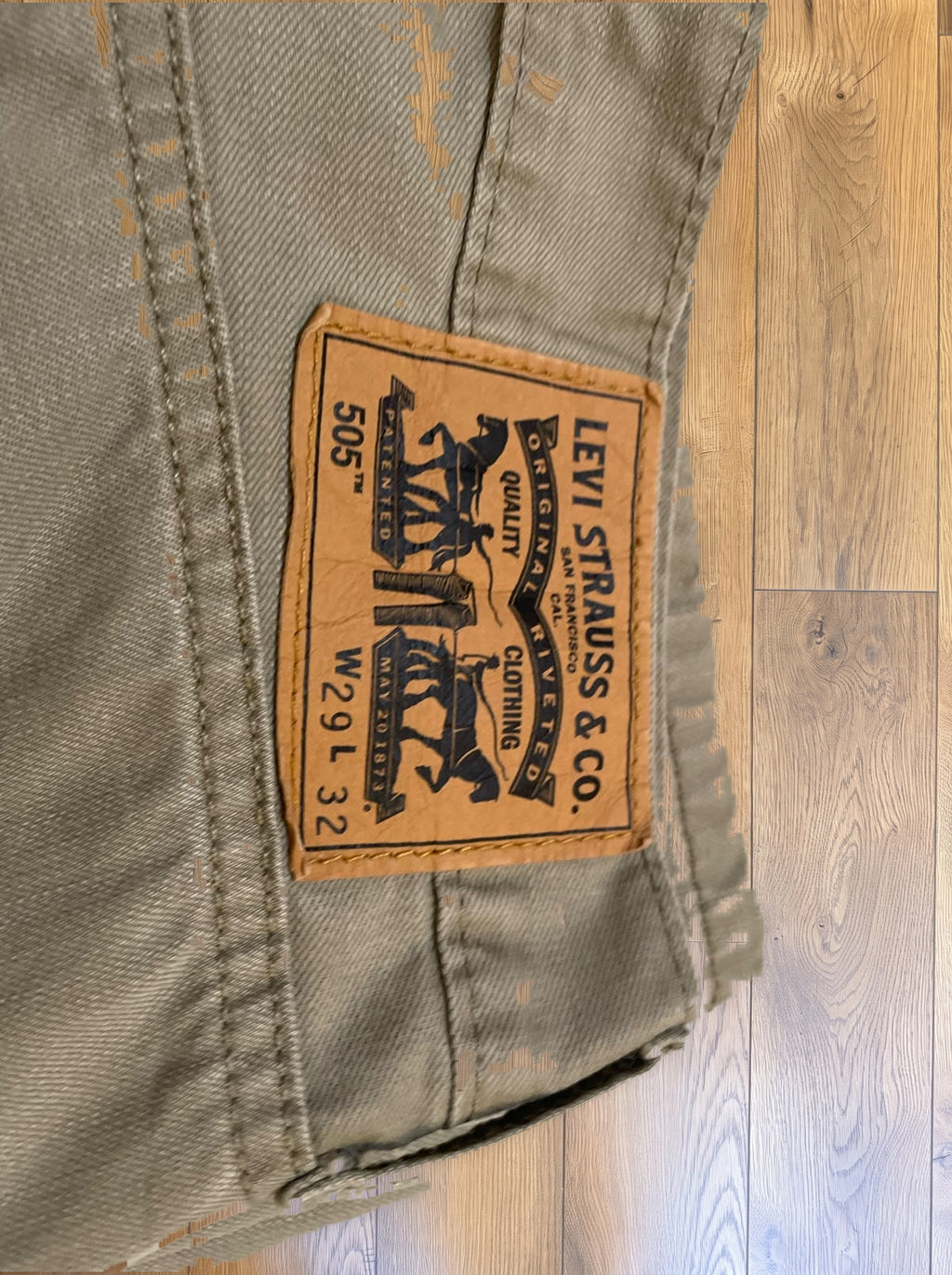 Vintage Levi's 505 jeans in stone khaki — detail